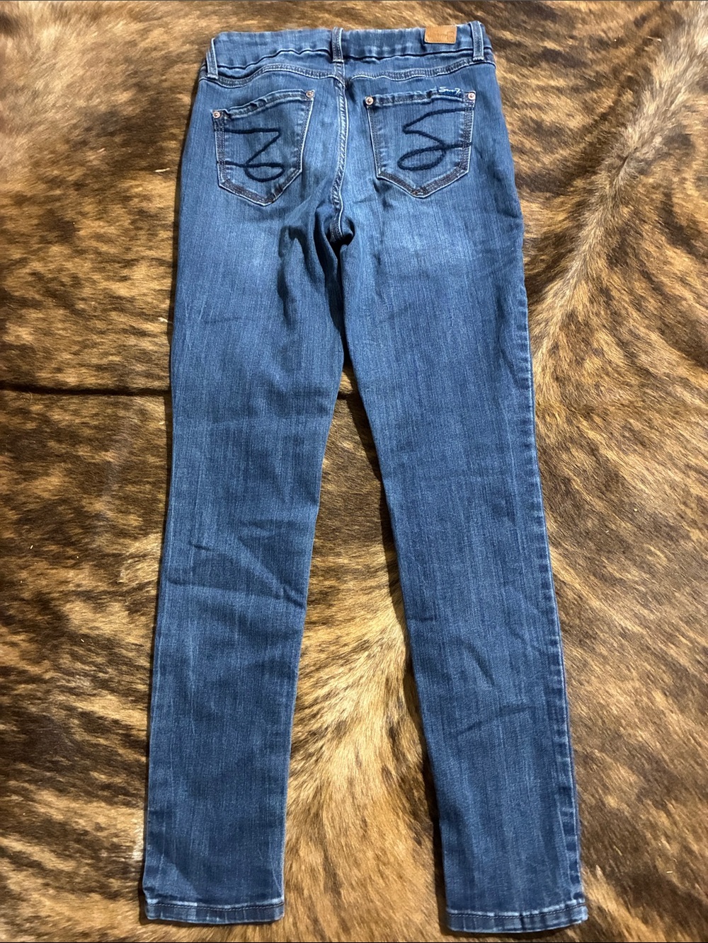 Seven7 jeans in size 4